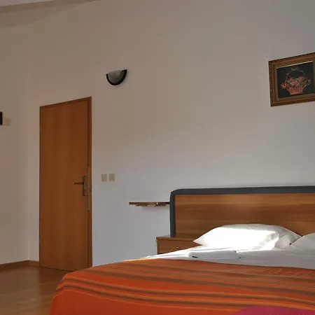 Promenade メドゥリン