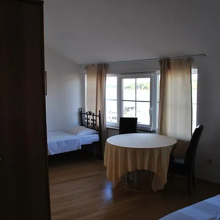 Promenade לינה וארוחת בוקר