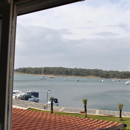 Promenade メドゥリン