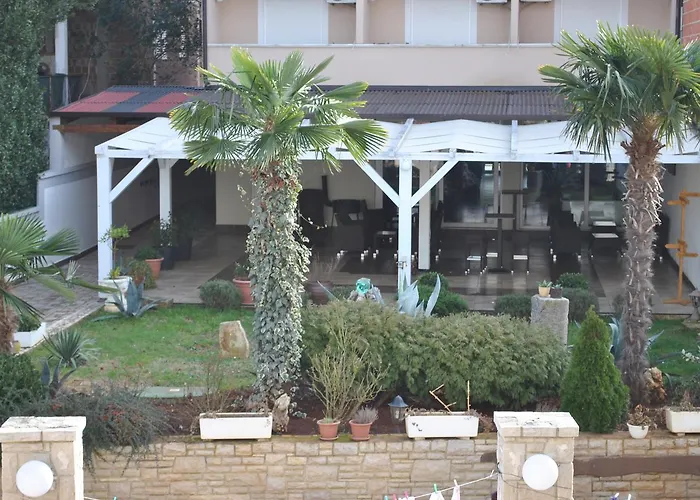 Promenade 住宿加早餐酒店 3*